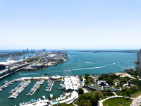 Luxe Miami Apartment, Great Views, 2 Baths, Downtown Oasis with Premium Amenities