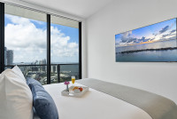 Luxe Miami Apartment, Great Views, 2 Baths, Downtown Oasis with Premium Amenities