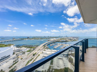 Luxe Miami Apartment, Great Views, 2 Baths, Downtown Oasis with Premium Amenities