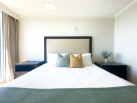 New Room, Bay Front, Free Pool, Parking
